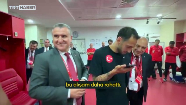 Cumhurbaşkanı Erdoğan'dan A Milli Futbol Takımı'na tebrik telefonu