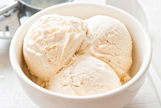 Voici les meilleures glaces à la vanille vendues au supermarché, selon Yuka, avec des notes supérieures à 75/100, elles sont jugées « excellentes »