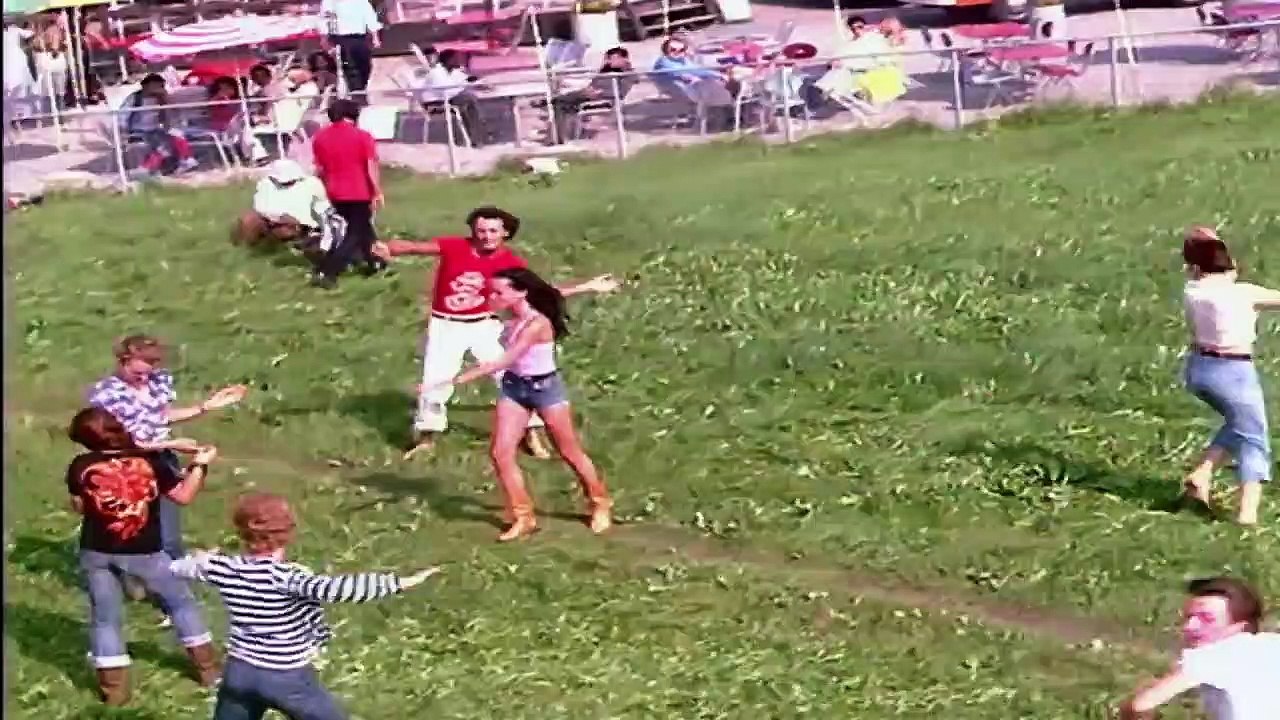 I Am In Love/1977  Aashiq Hoon Baharon Ka/  Kishore Kumar,  Lata Mangeshkar