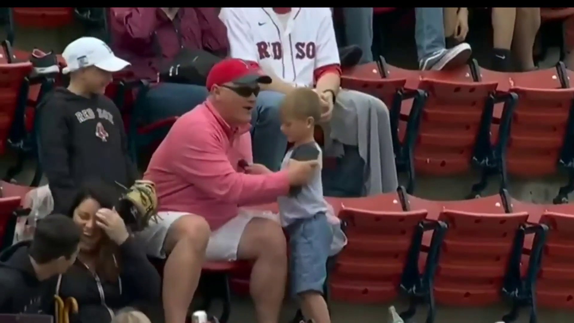 Boston Red Sox save day by gifting signed jerseys to kids after