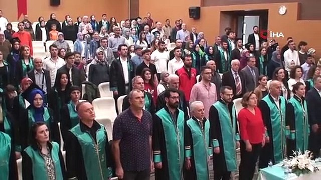 Abla-kardeş aynı okulda birinci ve ikinci oldu