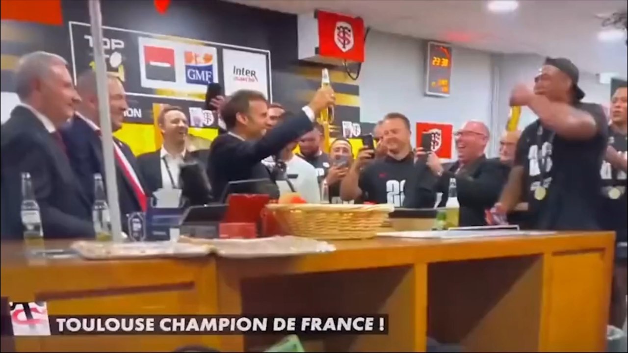 Kurios: Macron trinkt Bier auf ex!