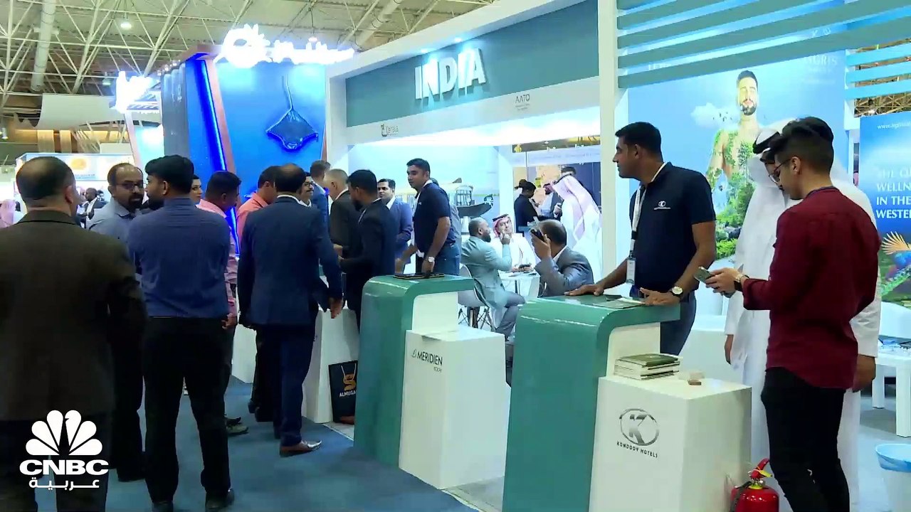 السعودية تهدف لجذب السياح من داخل وخارج البلاد
