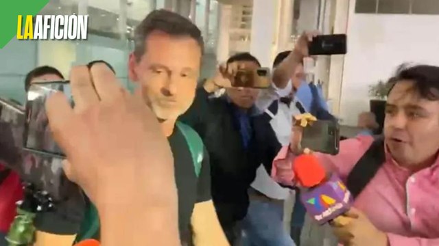 Diego Cocca llega a la CdMx tras su destitución como DT del Tri