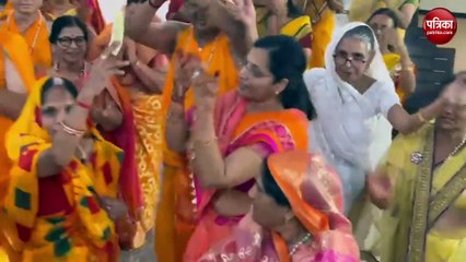 विश्व शांति के लिए हवन और नवीन वेदी में विराजे भगवान