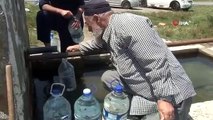 Les citoyens dont l'eau a été coupée à Istanbul ont afflué vers les fontaines