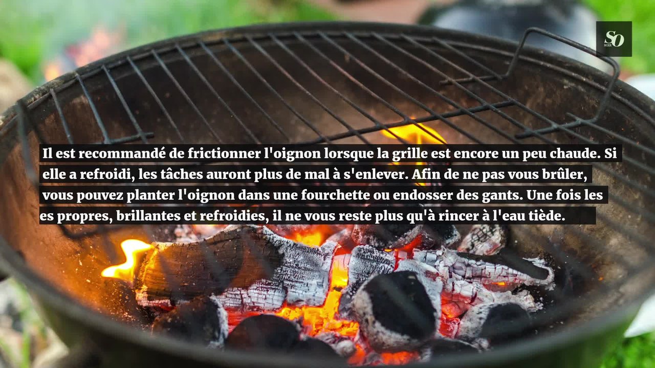 L'ingrédient insolite pour nettoyer la grille de son barbecue sans se fatiguer