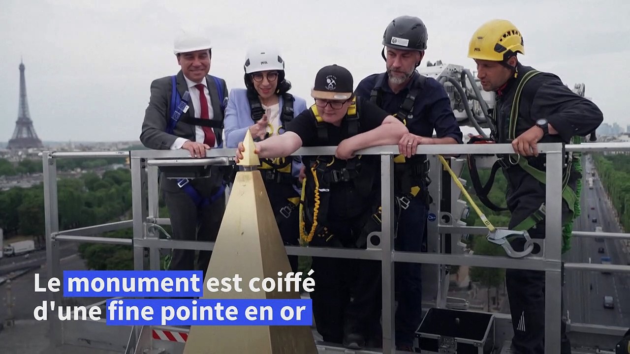 Paris: l'obélisque de la Concorde coiffé d'une pointe en or