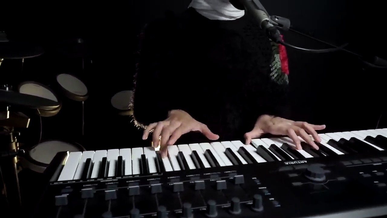 Single Song Putri Ariani -Buih Jadi Permadani