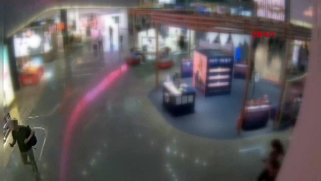 FETÖ'den aranan şüpheliyi İstanbul Havalimanı'nda Yüz Tanıma Sistemi yakalattı 