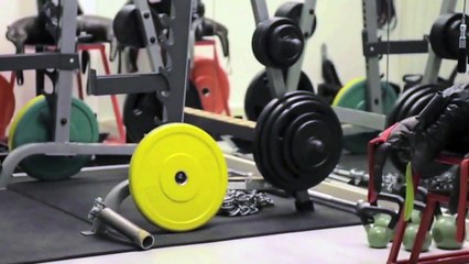 Costantino Vitagliano allenamento in palestra