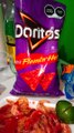 Botana de camarones secos con limon y salsa picante, frituras doritos nacho extra flaming hot y salsa super picante de chile habanero aji guindillas