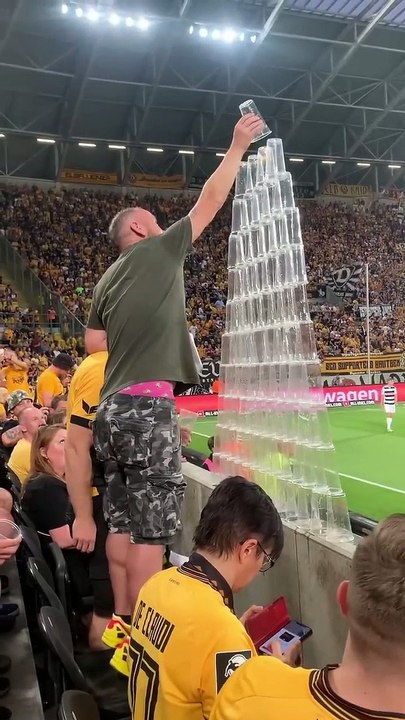 Dynamo Dresden｜3.Spieltag Heimsieg mit Becherpyramide