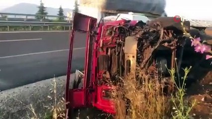 TIRLA OTOBÜS KAFA KAFAYA ÇARPIŞTI