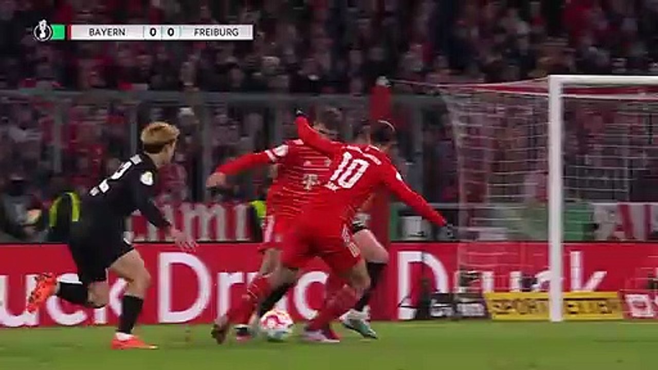 FC Bayern München vs. SC Freiburg 1 x 2 ｜ Highlights ｜ DFB-Pokal - LAST-MINUTE Penalty shocked Bayern     FC Bayern München vs. SC Freiburg 1 x 2 ｜ Highlights ｜ DFB-Pokal - LAST-MINUTE-Elfmeter schockiert die Bayern