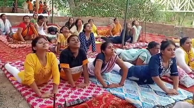 International Yoga Day 2023 : चित्रकूट के 108 स्थानों में योगाभ्यास का कार्यक्रम संपन्न,देखे वीडियो