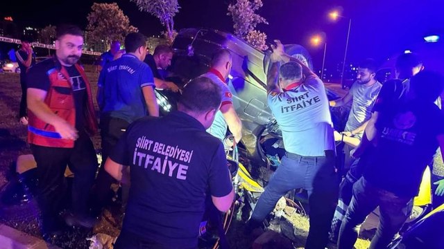 Araçlar birbirine girdi: Bir çocuk öldü, yaralılar var…