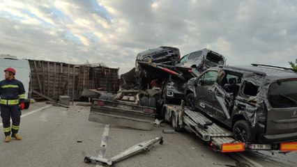 Afyonkarahisar-Konya yolu kaza nedeniyle ulaşıma kapandı
