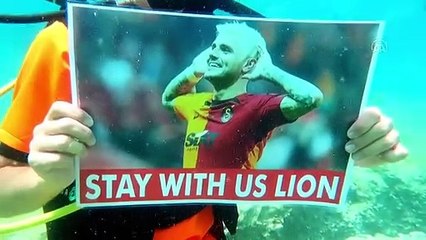 Galatasaraylı taraftarlar Icardi'ye denizin dibinden çağrı yaptı!