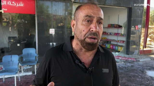 شاهد: مستوطنون يشعلون النار في سيارات الفلسطينيين عقب مقتل 4 إسرائيليين بهجوم مسلح