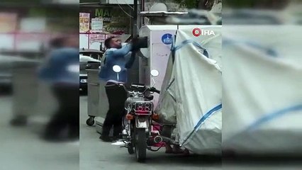 Yardım kutusuna çocuk soktular: Beğenmedikleri kıyafetleri kutuya geri attılar