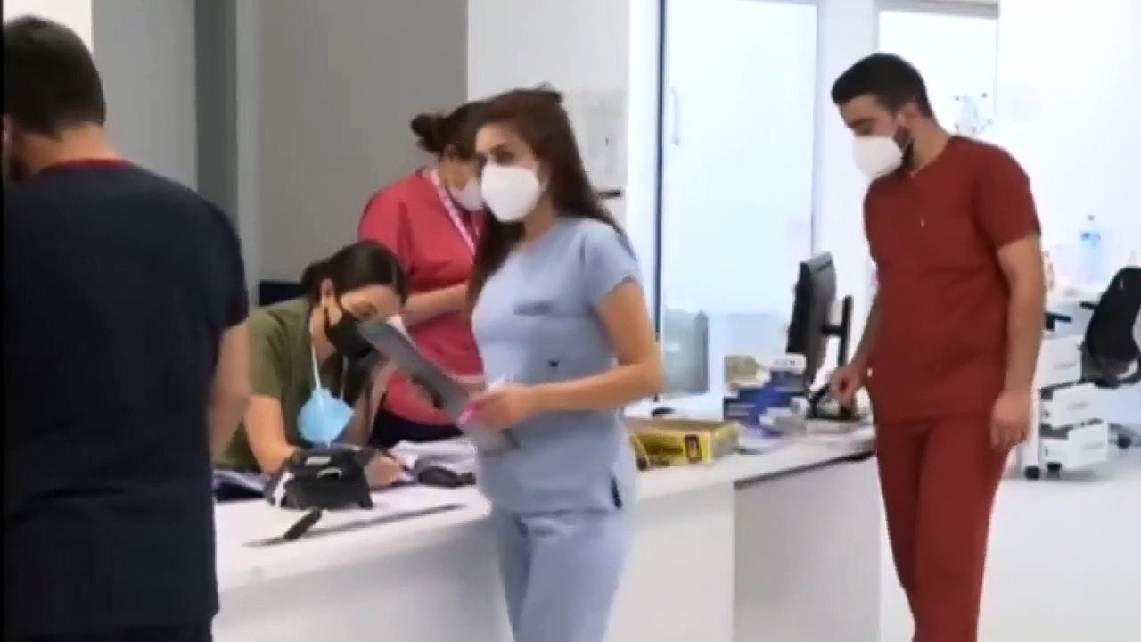 Son Dakika! Bakan Işıkhan: Memur ve emekli zammı için torba yasa çıkaracağız, en düşük memur maaşı 22 bin TL olacak