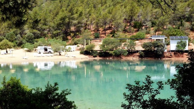 Bodrum Cennet Koyu’nda hukuk askıya alındı…