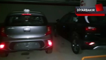 Diyarbakır Havalimanı otoparkında ambalajı üzerinde sıfır araç stoğu