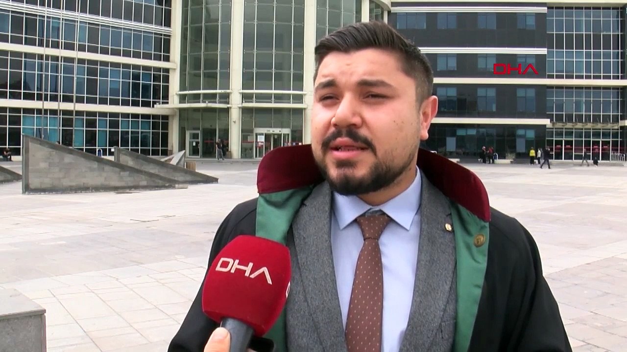 Ils jouaient à la petite fille à table où l'on consommait de l'alcool ! L'avocat de la famille a expliqué le contexte de la vidéo qui a provoqué l'indignation, en disant "Mauvaise interprétation"