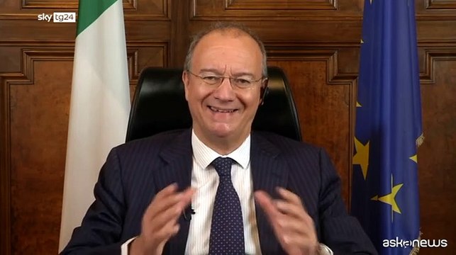 Il ministro Valditara annuncia crediti nelle scuole per la patente
