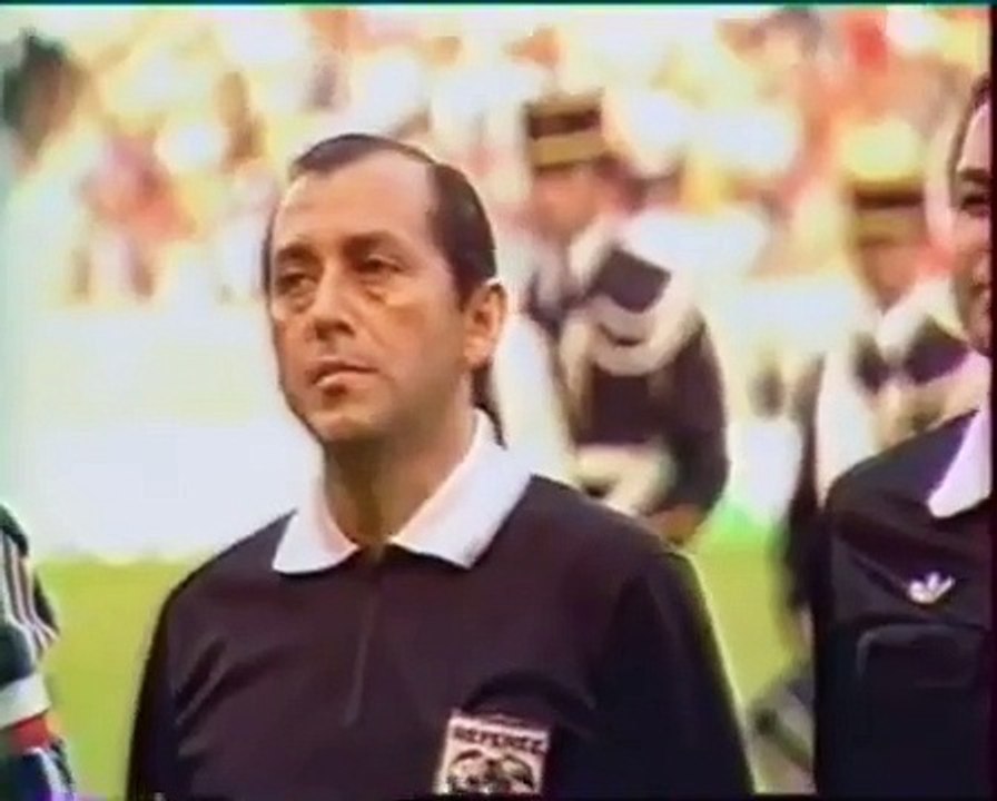 FRANCE    -   URUGUAY    -  1985  -