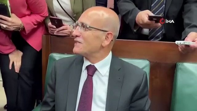 AK Parti grup toplantısına damga vuran kare! En büyük ilgiyi Mehmet Şimşek gördü