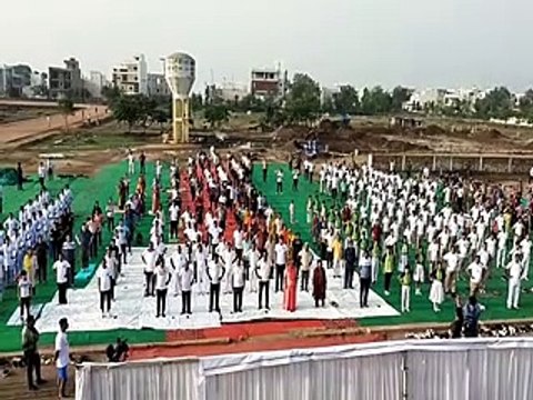 video: अंतर्राष्ट्रीय योग दिवस पर खेल संकुल में दिखा उत्साह