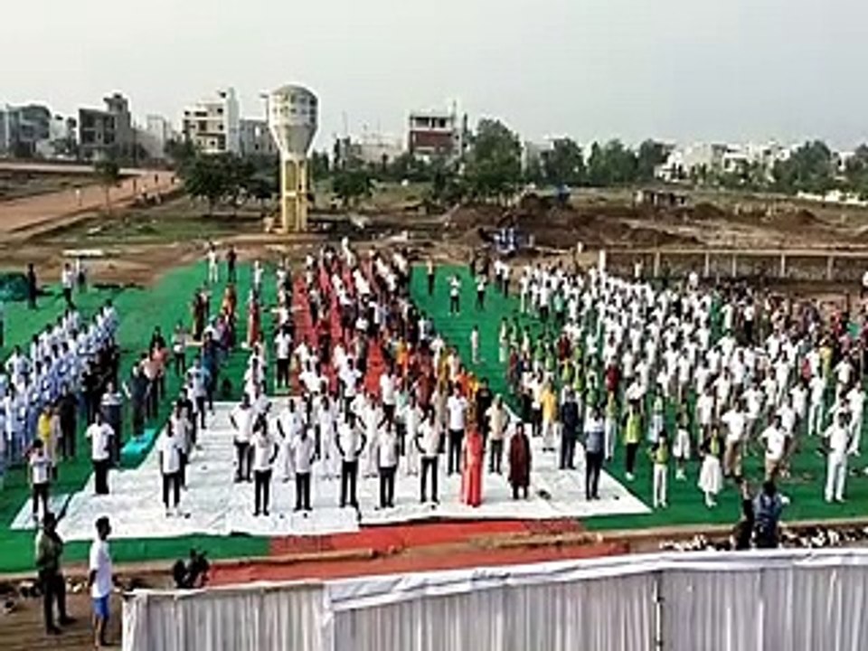 video: अंतर्राष्ट्रीय योग दिवस पर खेल संकुल में दिखा उत्साह