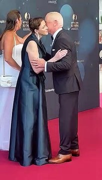 GALA VIDEO - Charlene de Monaco : ses retrouvailles très chaleureuses avec la femme d'un célèbre acteur