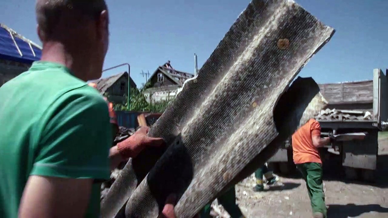 Wiederaufbau im ukrainschen Kramatorsk: Nachbarn helfen sich gegenseitig