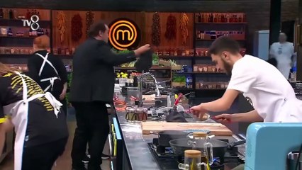 MasterChef All Star'da çift tadım krizi! Mehmet Şef yemeği baştan yaptırdı