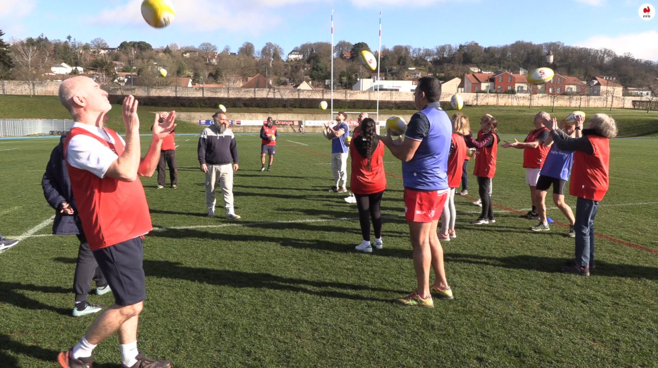 1 - Manipulations du ballon et déplacements (Rugby à 5 santé)