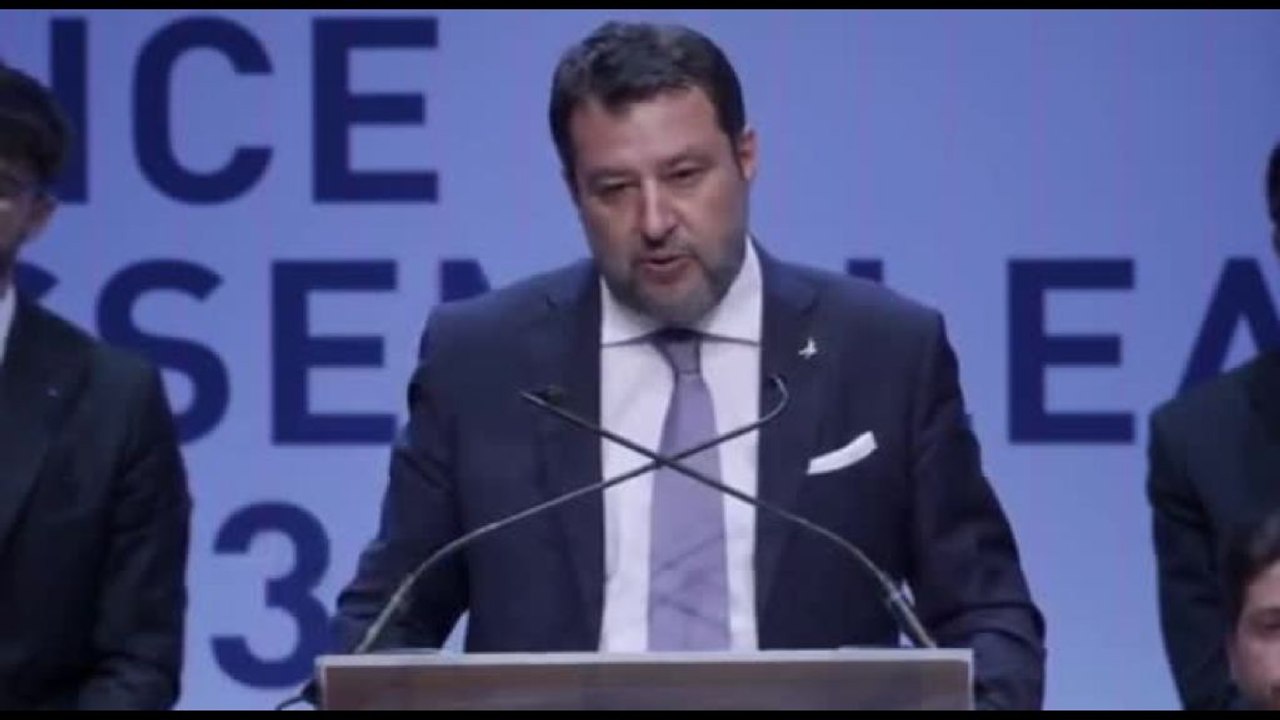 Salvini: nei prossimi anni ci giochiamo il futuro dell'Italia