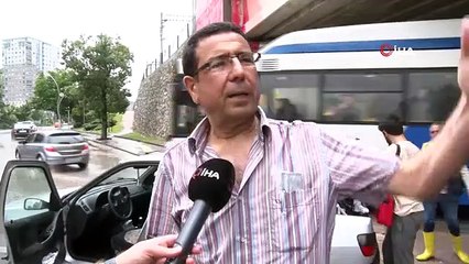 Dans la capitale, 2 véhicules ont été inondés dans le passage souterrain