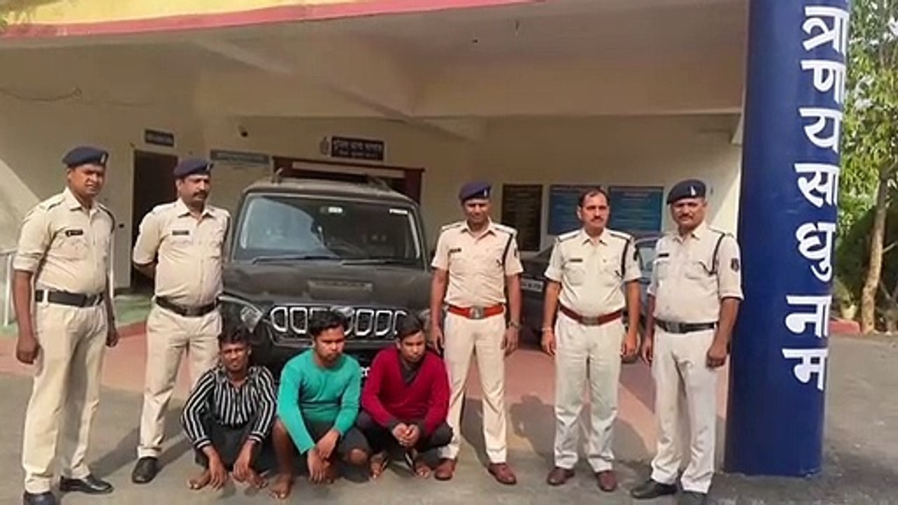 नगर में दोपहिया वाहन चोरी करने वाले गिरोह के ती...