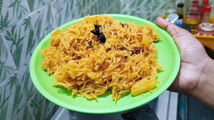 1 உருளைக்கிழங்கு வச்சு 10 நிமிடத்தில் சுவையான பிரியாணி