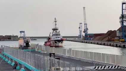 L'arrivo dei migranti a Livorno