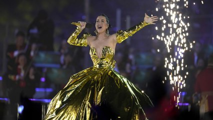 Katy Perry Joined the French Girl Club With a New Set of Teeny Tiny Bangs