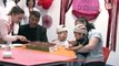 İngiltere'de operasyonla ayrılan siyam ikizleri 5'inci yaş günlerini kutladı