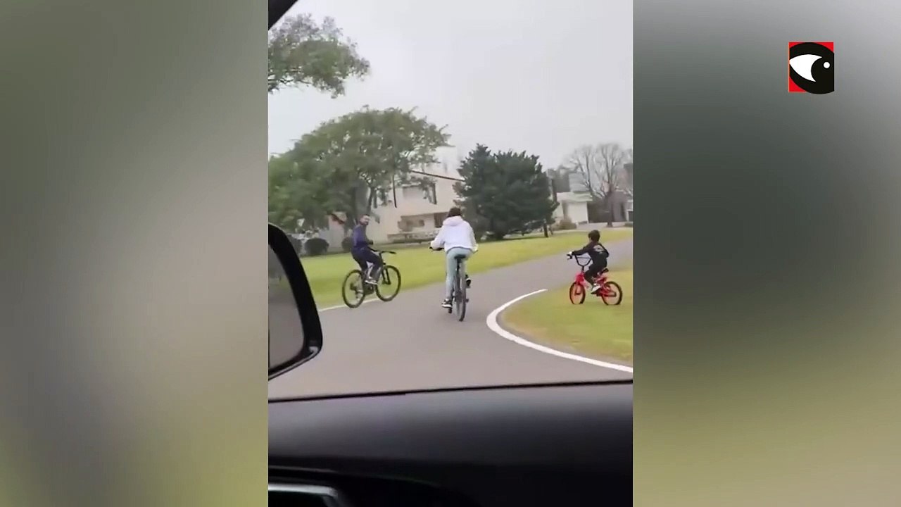 Lionel Messi salió a pasear en bicicleta por Rosario y fue furor en las redes