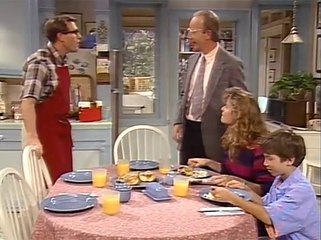 ALF-04x80 - No es pesado el hermano de Willy?