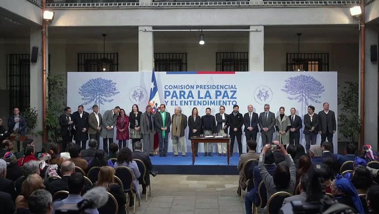 Boric pone en marcha comisión para intentar resolver conflicto con comunidades mapuche