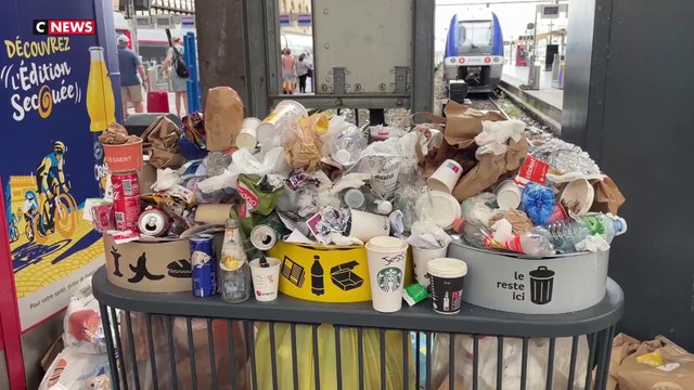 Marseille : Les déchets s'accumulent