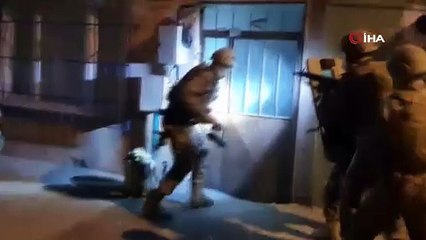 Dronlar tespit etti, narko polisler çatılarda tek tek böyle yakadı